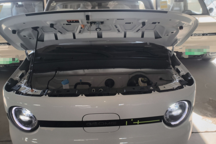 吉利银河 熊猫 2025款 210km 元气熊机舱底盘24