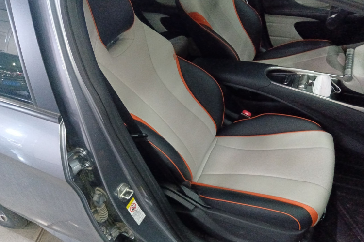 比亚迪 海豚 2021款 405km 时尚版局部细节41