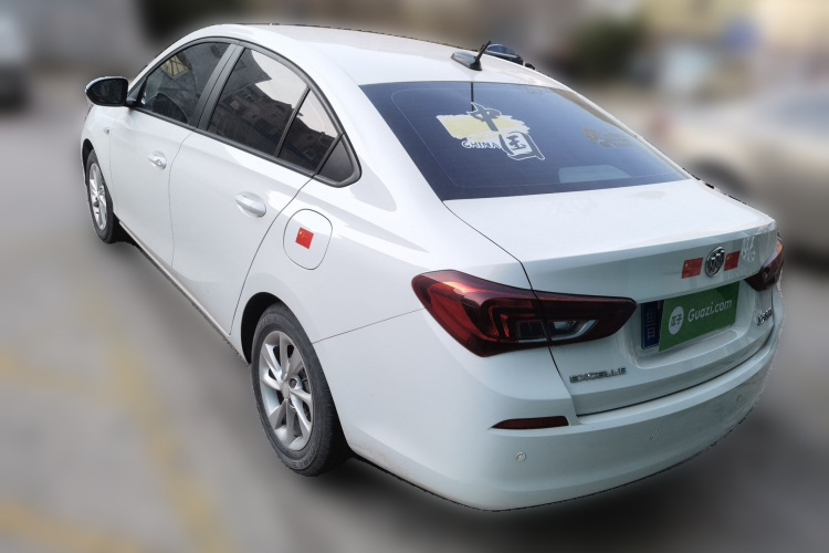 别克 凯越 2020款 15N CVT精英型车身外观5