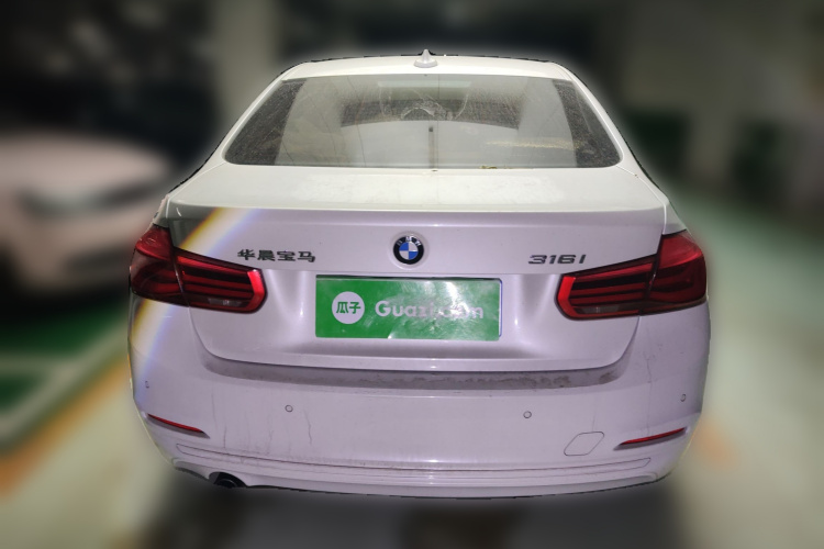 宝马3系 2016款 316i 时尚型车身外观6004