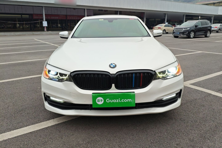 宝马5系 2018款 528Li 上市特别版车身外观2