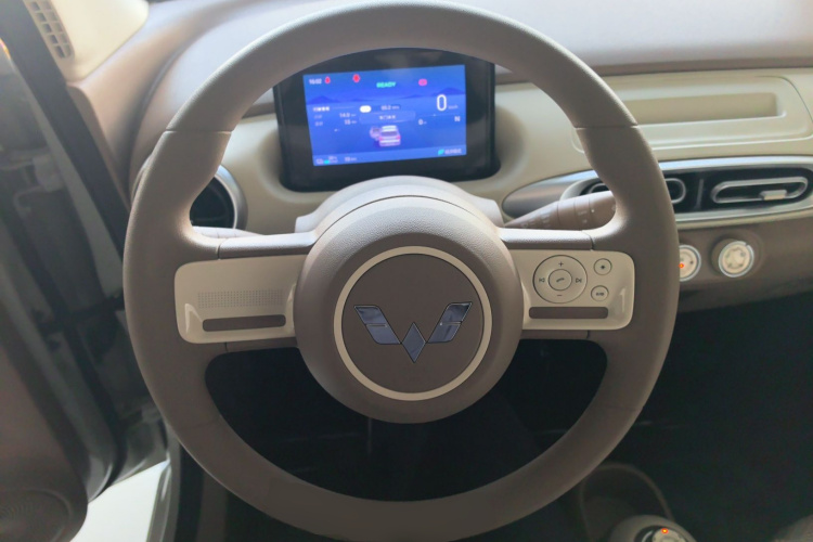 五菱汽车 宏光MINIEV 2025款 四门版 进阶款中控内饰13