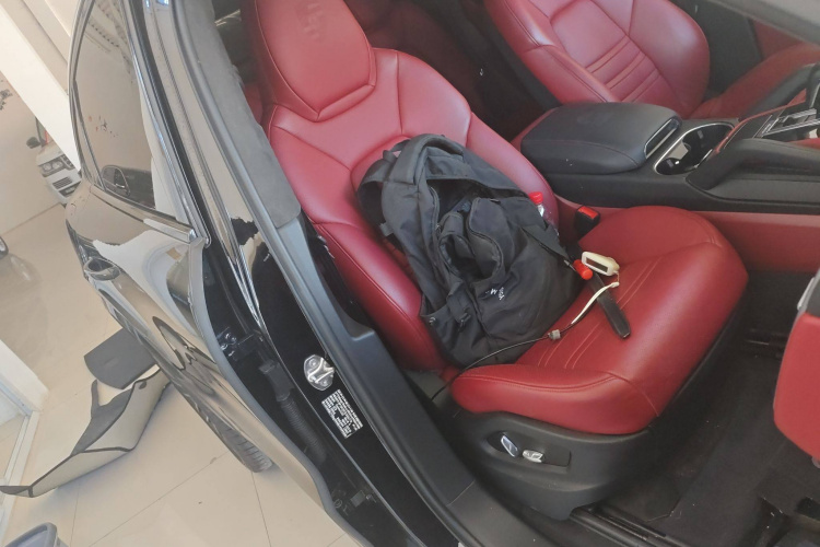 保时捷 2019款 Cayenne Coupé 3.0T中控内饰41