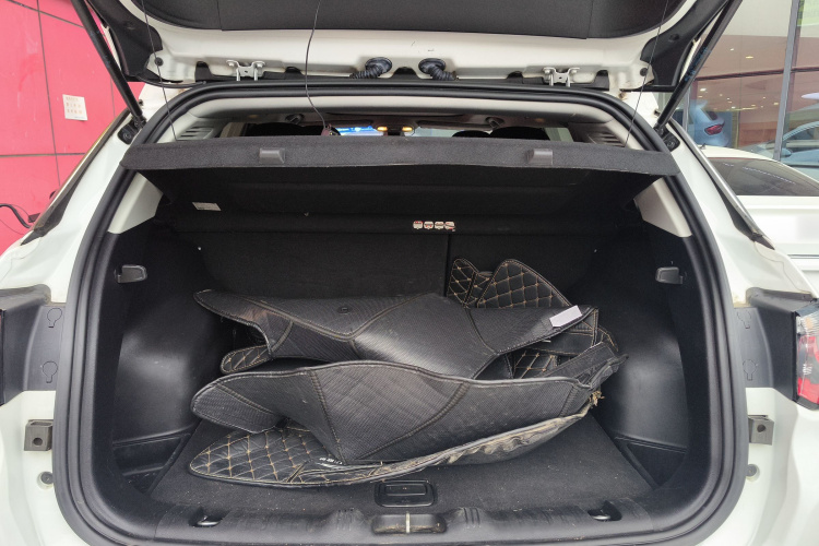 Jeep 指南者 2017款 200T 自动家享版机舱底盘23