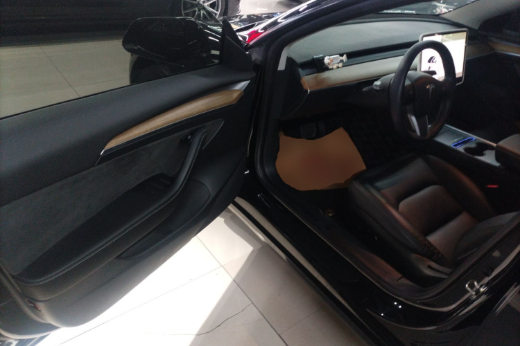 特斯拉 Model 3 2021款 标准续航后驱升级版 3D6中控内饰20