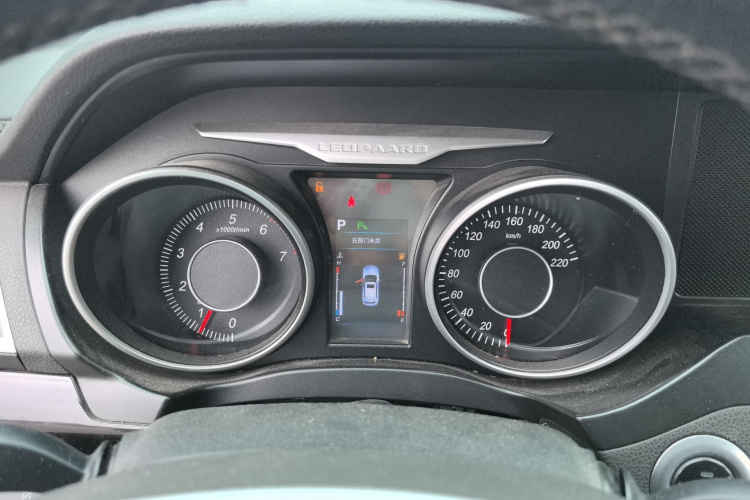 猎豹汽车 猎豹CS10 2017款 2.0T 自动豪华型局部细节14