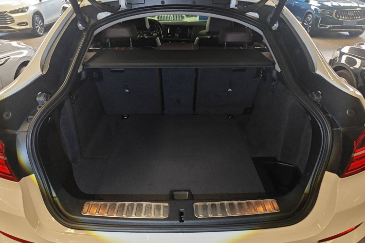 宝马X4 2016款 xDrive20i M运动型局部细节23