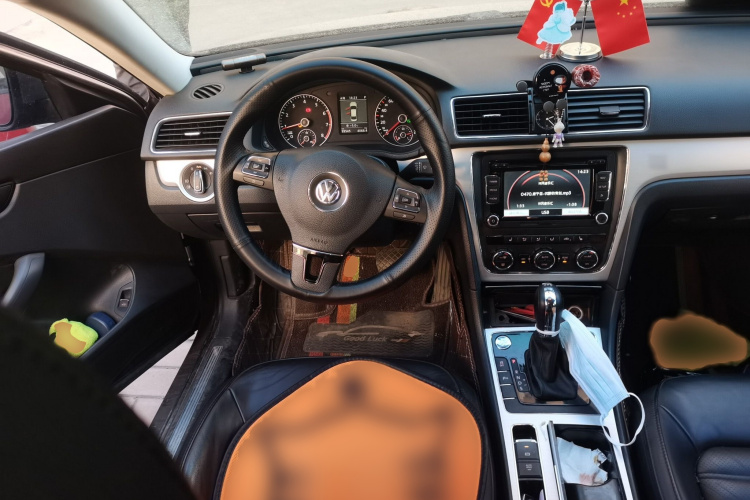 大众 帕萨特 2015款 1.8TSI DSG御尊版局部细节13