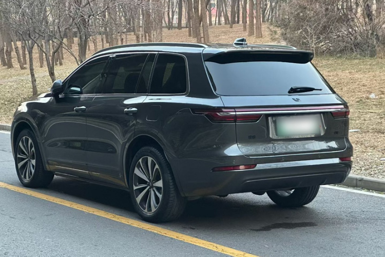 理想汽车 理想ONE 2021款 增程6座版车身外观6004