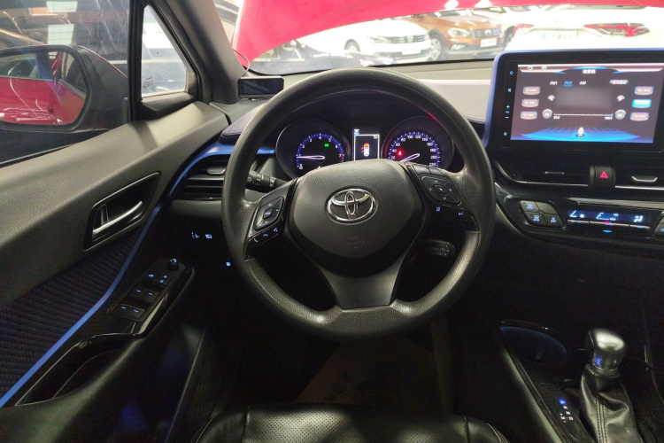丰田C-HR 2018款 2.0L 领先天窗版 国VI局部细节13
