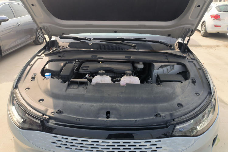 零跑汽车 零跑C01 2024款 增程 316尊享版机舱底盘24