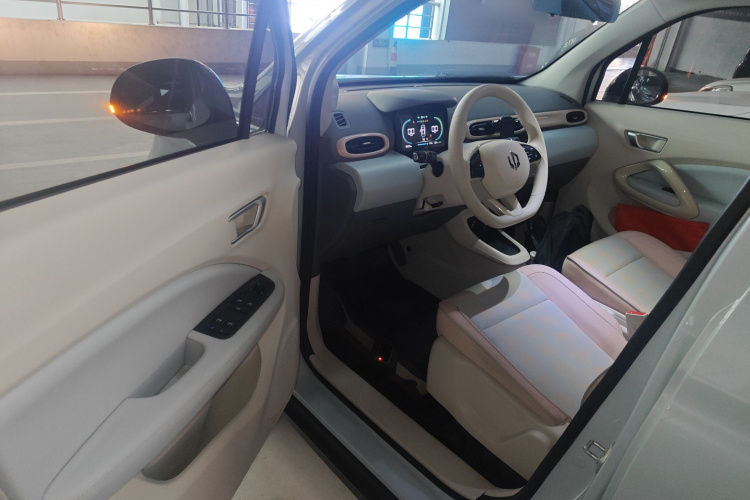 零跑汽车 零跑T03 2023款 403轻享版中控内饰7002