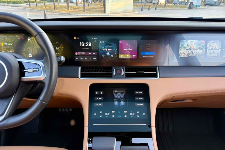 理想汽车 理想ONE 2021款 增程6座版中控内饰7006