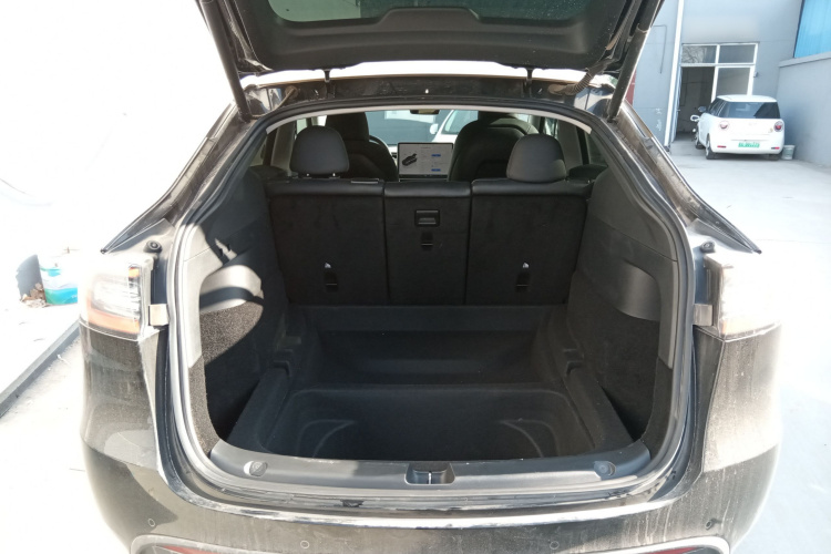 特斯拉 Model Y 2022款 改款 后轮驱动版局部细节23