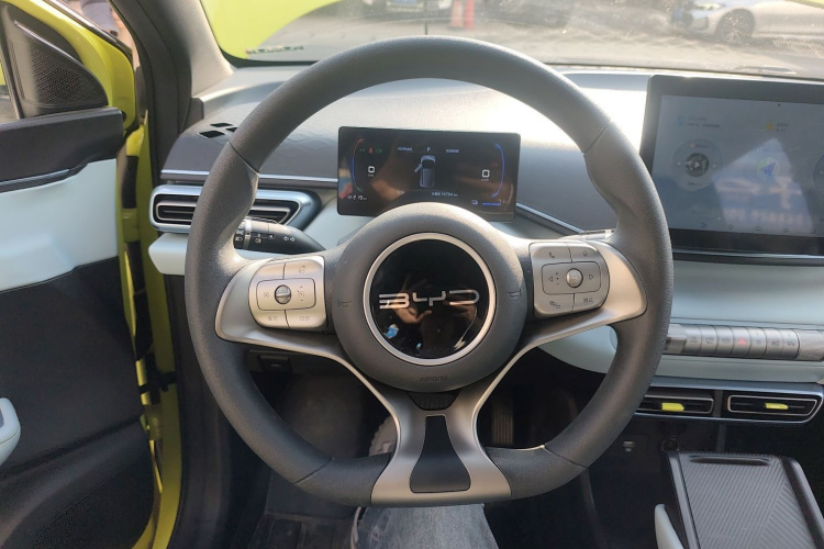 比亚迪 海鸥 2024款 荣耀版 305km 活力版中控内饰13