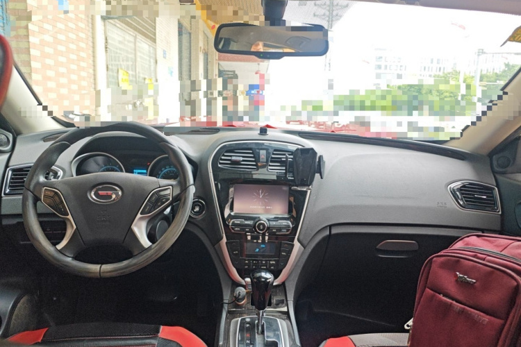 广汽传祺 传祺GS5 Super 2015款 2.0L 自动两驱豪华导航版中控内饰7002