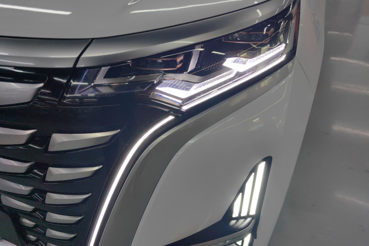 腾势D9 2022款 DM-i 970 四驱旗舰型局部细节36