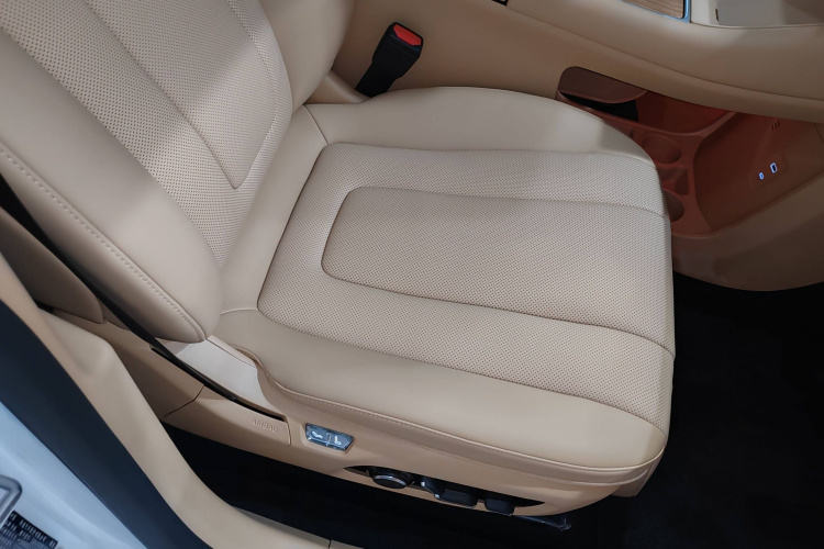 鸿蒙智行 智界R7 2024款 纯电 802km Max中控内饰7007