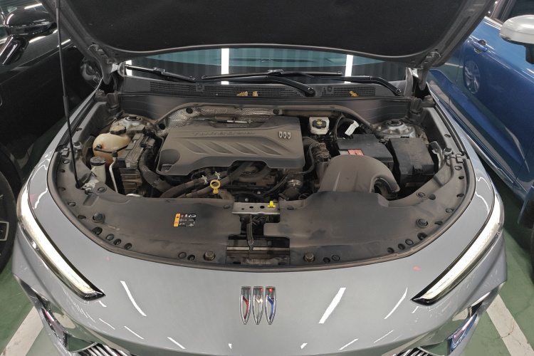 别克 昂扬 2022款 1.5T 悦享版机舱底盘24