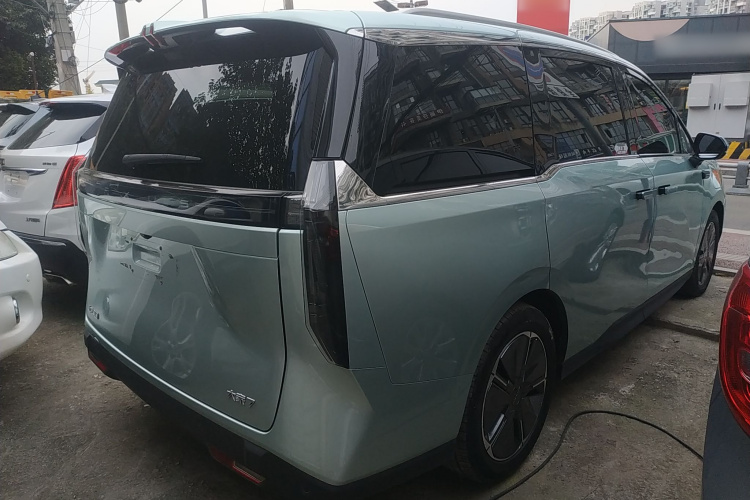 上汽大通MAXUS 大家7 2024款 605km 森林加长续航版车身外观6005