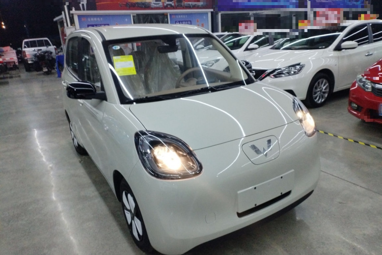 五菱汽车 宏光MINIEV 2025款 四门版 进阶款车身外观3