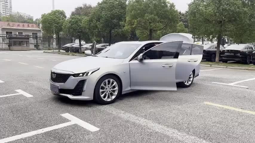 凯迪拉克CT5 2022款 28T 豪华型实拍1
