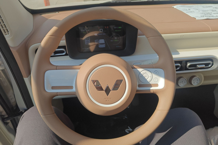 五菱汽车 宏光MINIEV 2024款 第三代 215km 青春版局部细节13