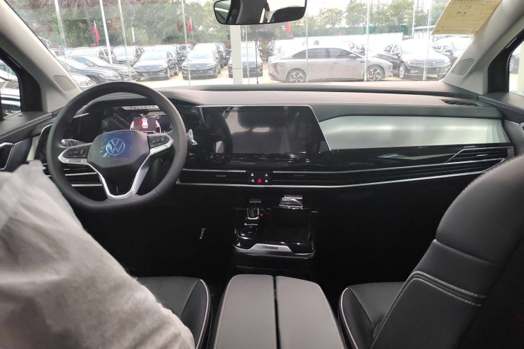 大众 揽境 2025款 380TSI 四驱豪华佳境Pro  众享款 6座中控内饰7003