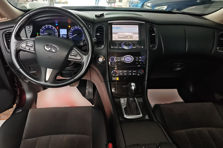 英菲尼迪QX50 2015款 2.5L 舒适版中控内饰7002