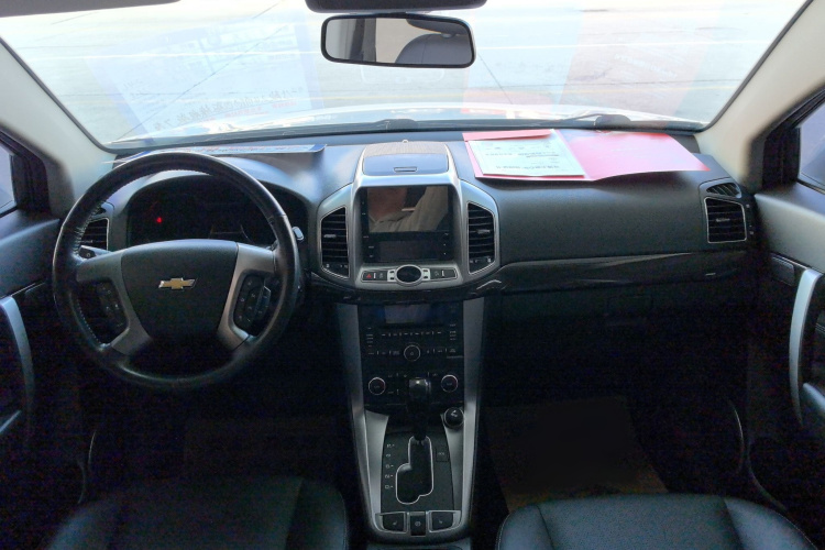 雪佛兰 科帕奇 2015款 2.4L 四驱旗舰版 7座中控内饰7003
