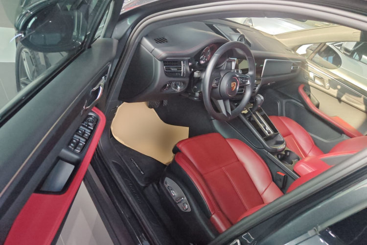 保时捷 2023款 Macan 2.0T中控内饰7003