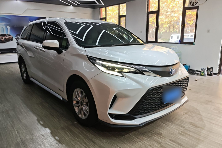 丰田 格瑞维亚 2023款 2.5L混动 舒适版车身外观6002