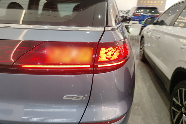 小鹏G3 2022款 G3i 520G+车身外观6006