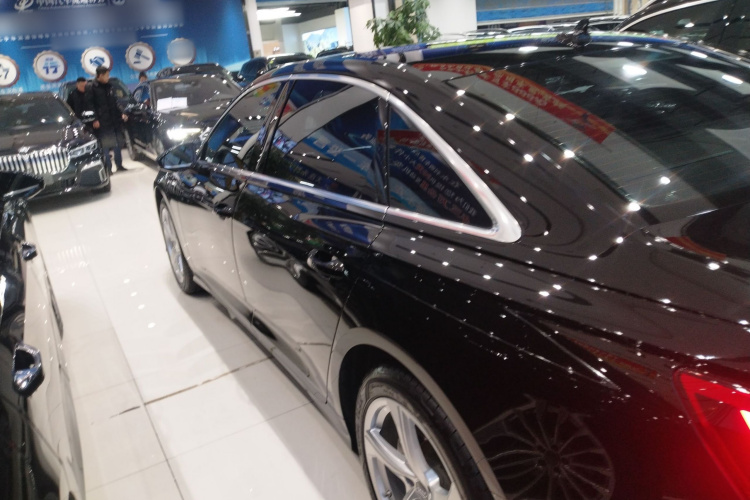 奥迪A6L 2021款 40 TFSI 豪华动感型车身外观4