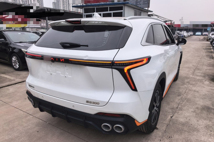 凯翼昆仑 2023款 昆仑 300 天际版车身外观7