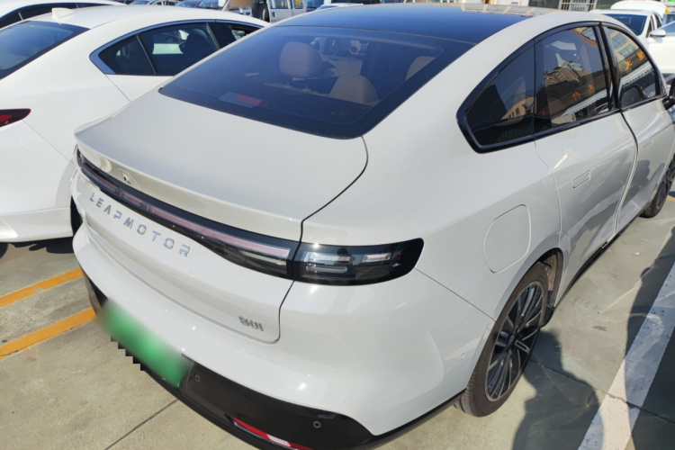 零跑汽车 零跑B01 2025款 650悦享版车身外观7