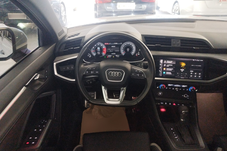 奥迪Q3 2024款 40 TFSI 时尚动感型局部细节13