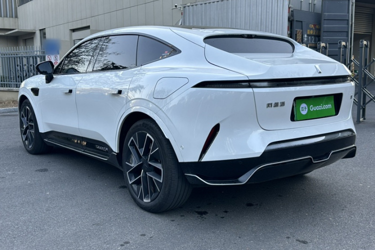 阿维塔11 2023款 超长续航单电机版 5座车身外观6007