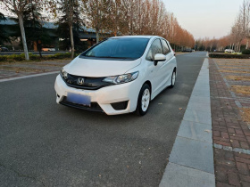 本田 飞度 2016款 1.5L LXS CVT舒适天窗版
