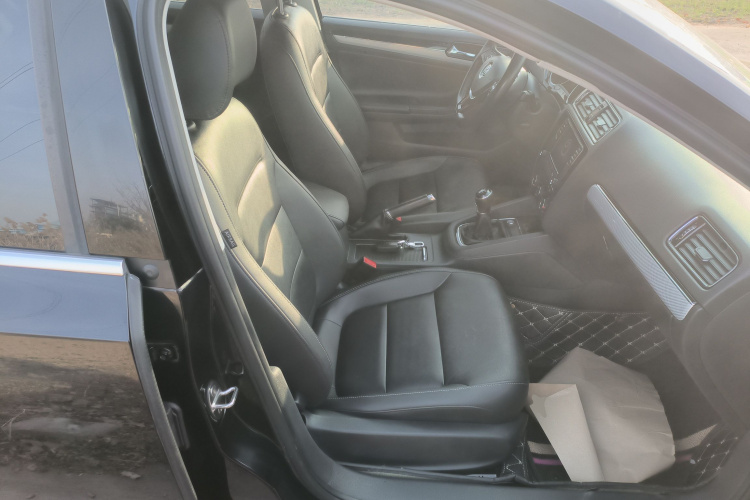 大众 速腾 2017款 1.6L 手动舒适型局部细节41