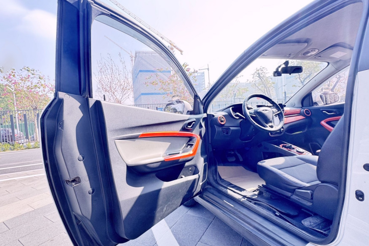 奇瑞 小蚂蚁 2019款 4座智享版 30.6kWh中控内饰7007