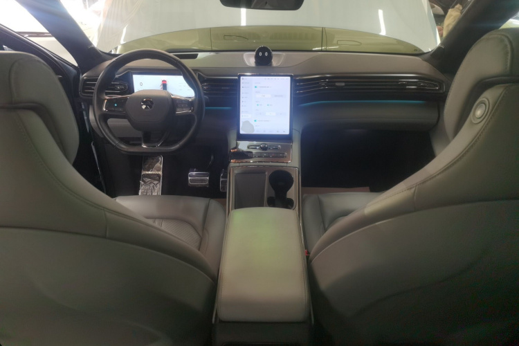 蔚来ES6 2020款 430KM 性能版中控内饰7002