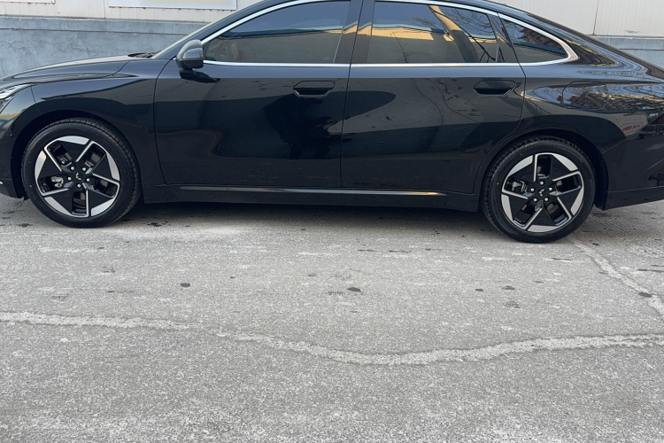 五菱汽车 五菱星光 2025款 610km 智能旗舰型车身外观6003