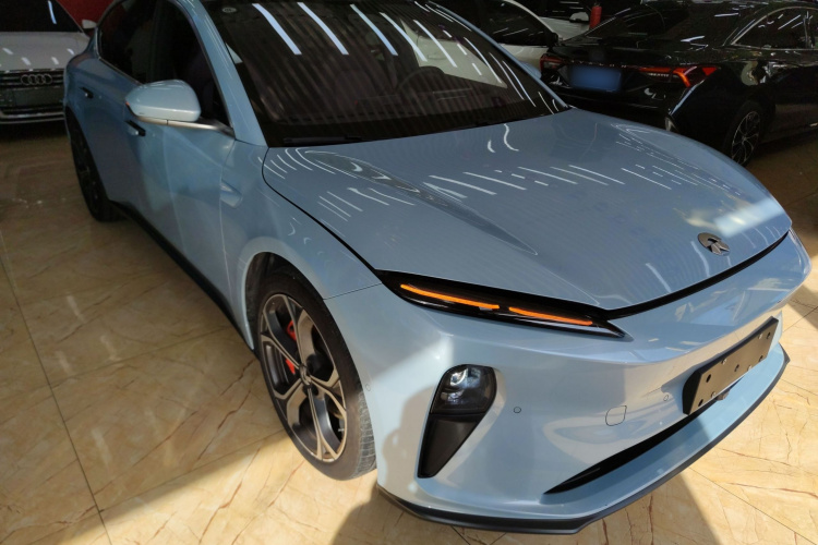 蔚来ET5 2024款 75kWh车身外观3