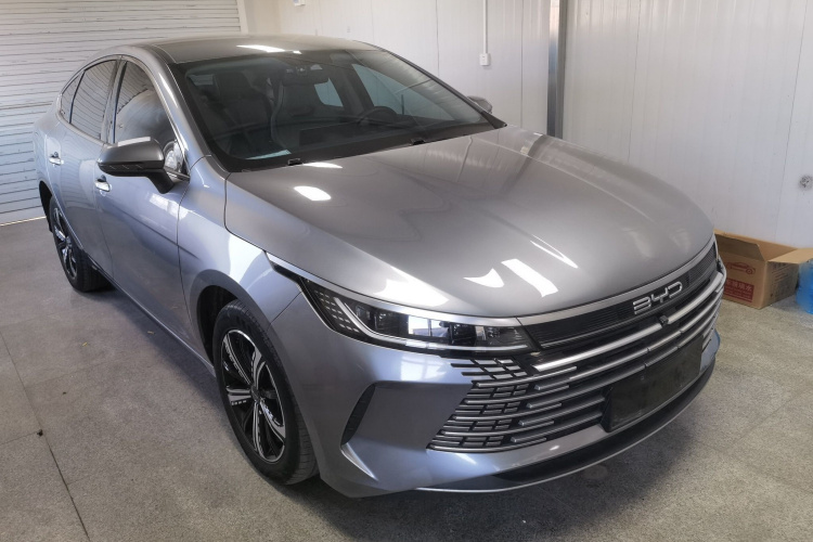 比亚迪 驱逐舰05 2023款 冠军版 DM-i 120KM 尊贵型车身外观3