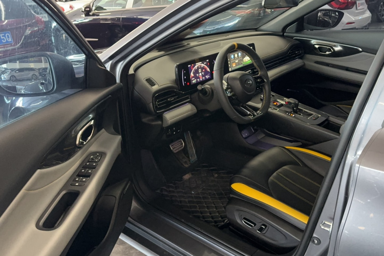 广汽传祺 影豹 2023款 270T DCT J15版中控内饰7002