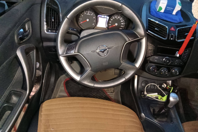 海马S5 2015款 1.6L 手动舒适型局部细节13