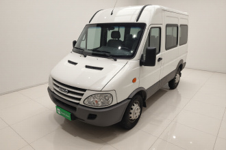 依维柯褒迪 2012款 2.5T-A32 基本型