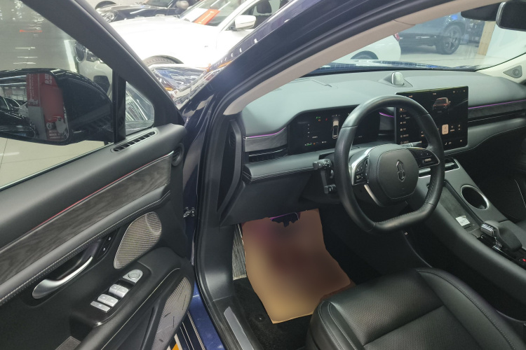 鸿蒙智行 问界M5 2022款 增程后驱标准版中控内饰20