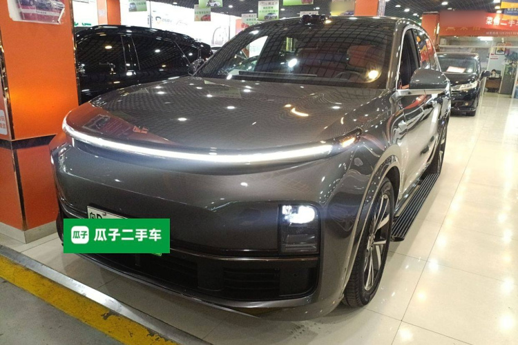 理想汽车 理想L8 2023款 Max车身外观1